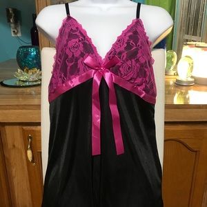 Kat Nap black and pink sleepwear